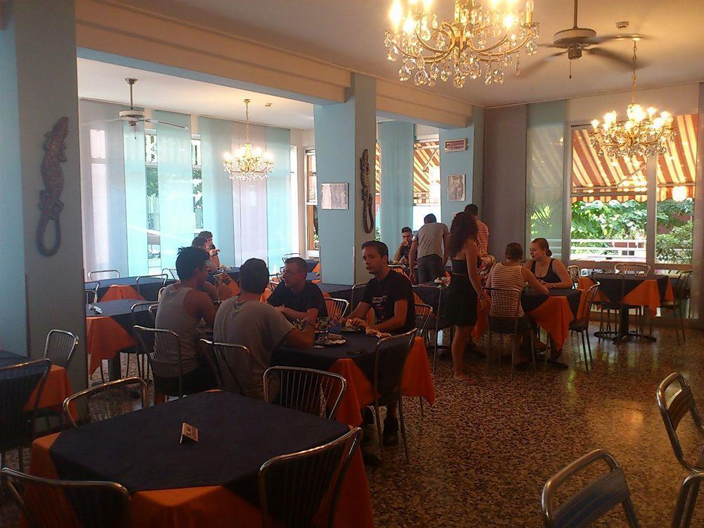 Hotel Villa Elia Римини Экстерьер фото